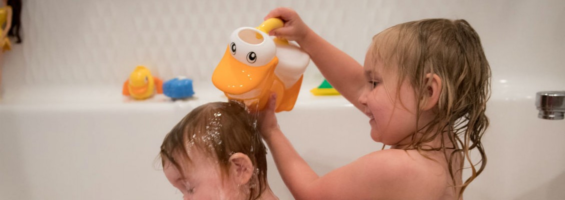 10 Things To Do While Supervising Bath Time