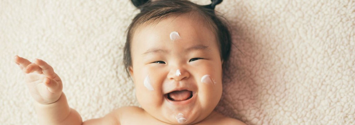 Baby Skincare: What You Need to Know About Scents and Pthalates